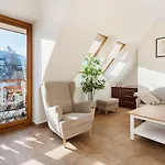 Lipki Park, Sun & Snow Apartment