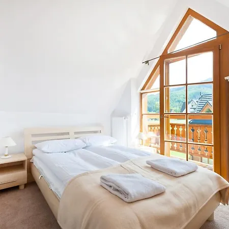 Lipki Park, Sun & Snow Apartment *