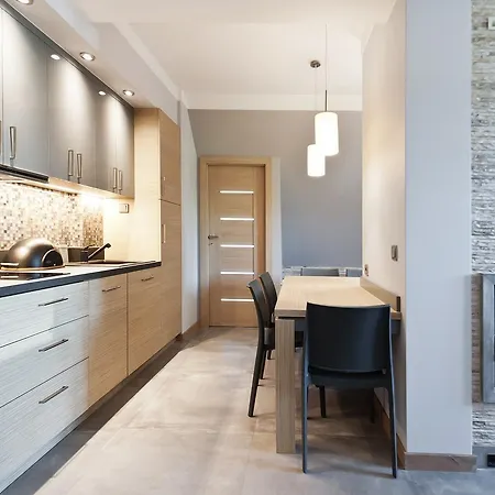 Lipki Park, Sun & Snow *